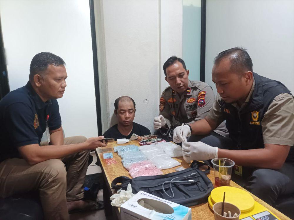 Bawa Narkoba, Pria Asal Riau Dibekuk di BIM Padang Pariaman