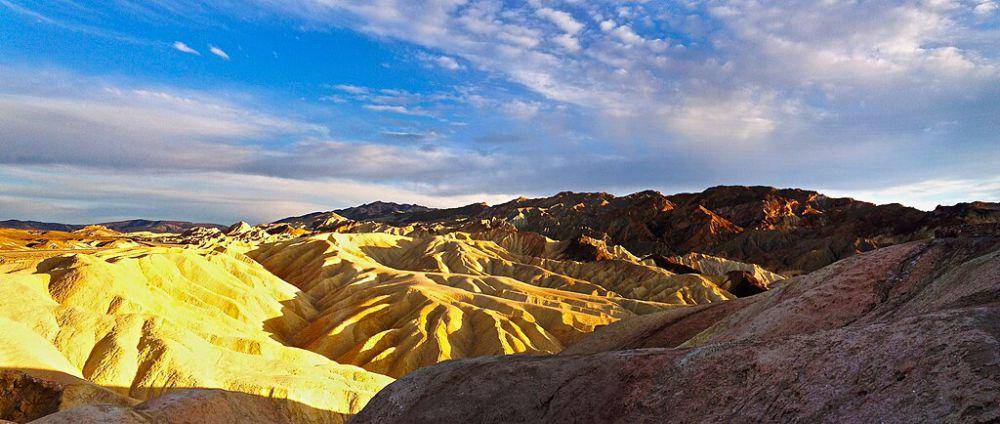 Death Valley (commons.wikimedia.org/Samartur)