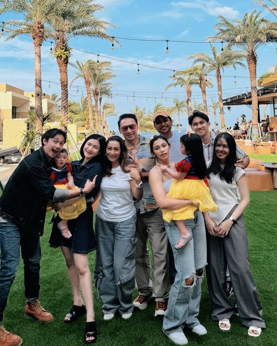 potret kejutan ulang tahun ibu mertua Felicya Angelista (instagram.com/felicyangelista_)