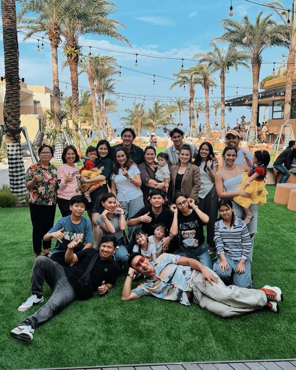 potret kejutan ulang tahun ibu mertua Felicya Angelista (instagram.com/felicyangelista_)