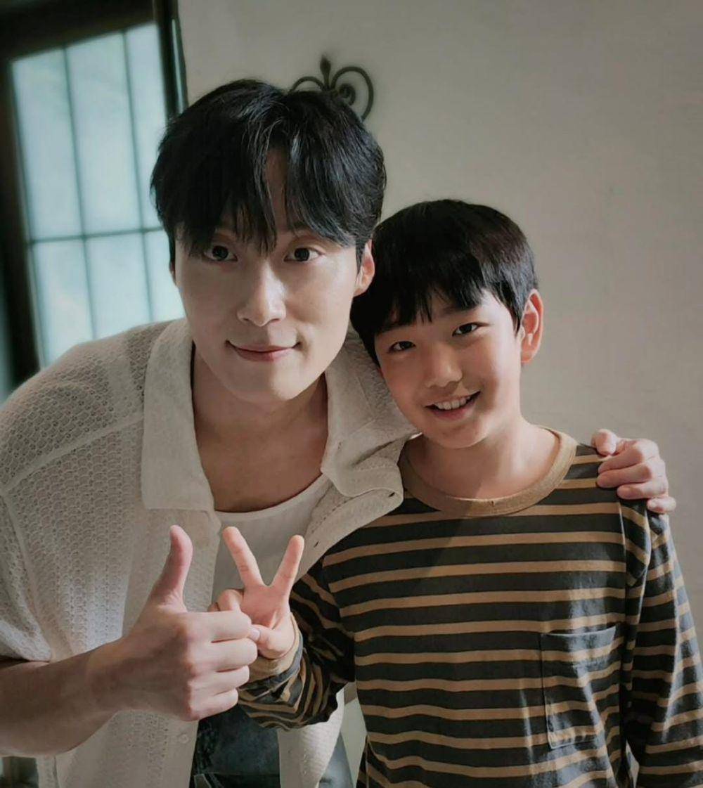 Heo Nam Joon dan Kang Ji Yong (instagram.com/benji_kkang)