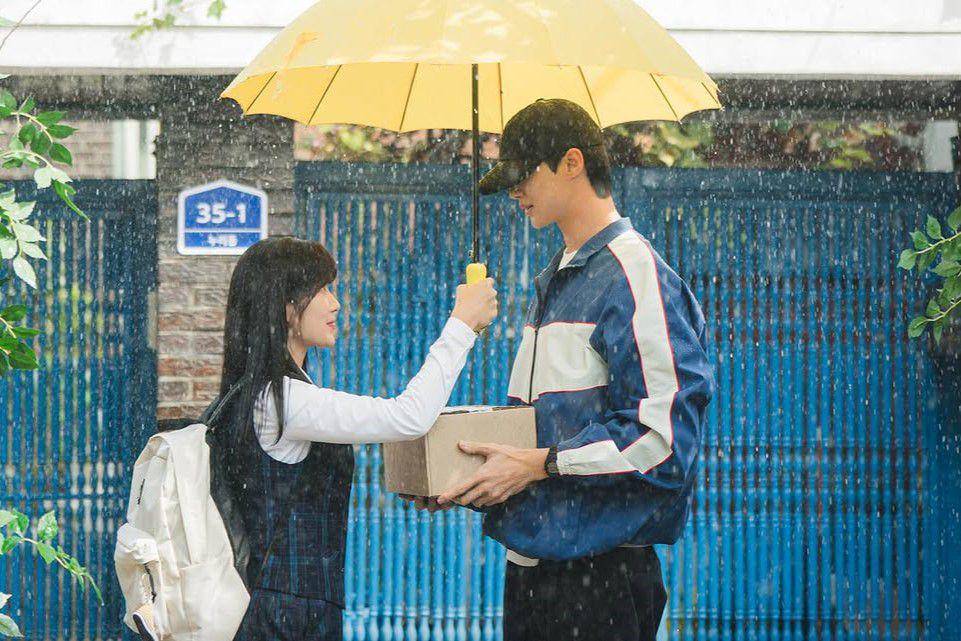 potongan adegan drama Korea Lovely Runner (instagram.com/tvn_drama)