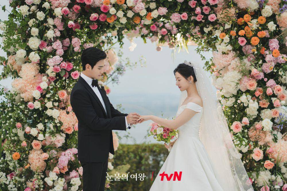 Cuplikan drakor Queen of Tears (dok. tvN/Queen of Tears)