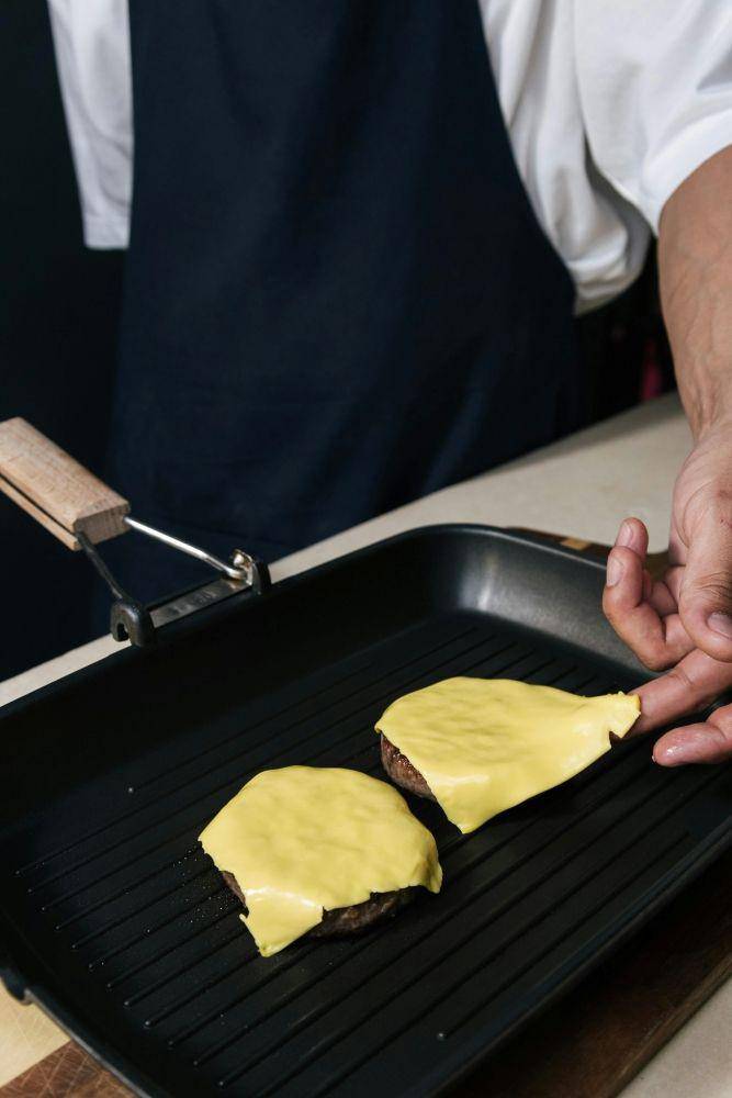 Ilustrasi grill pan (pexels.com/Ron Lach)