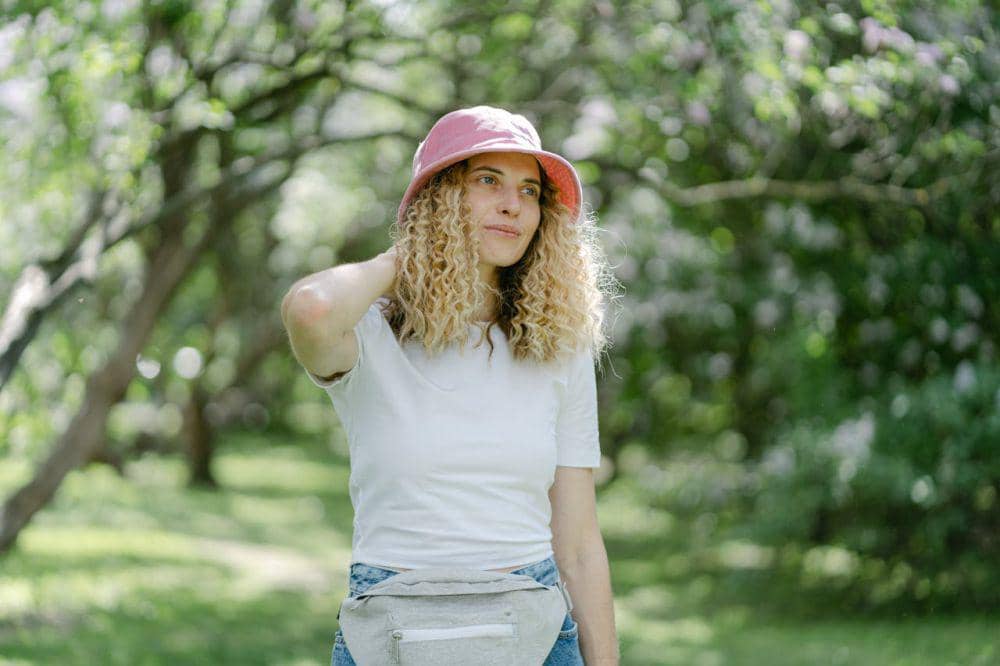 ilustrasi bahagia (pexels.com/SHVETS production)