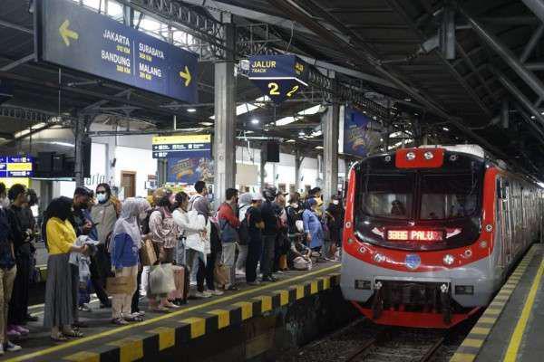 KAI Group Angkut 22,9 Juta Penumpang selama Libur Nataru