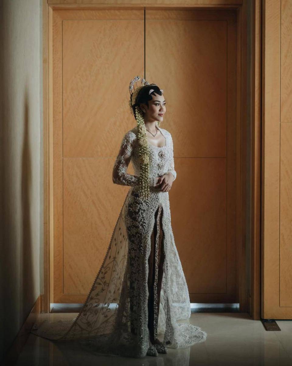 kebaya terbaik 2024 (instagram.com/aaliyah.massaid)