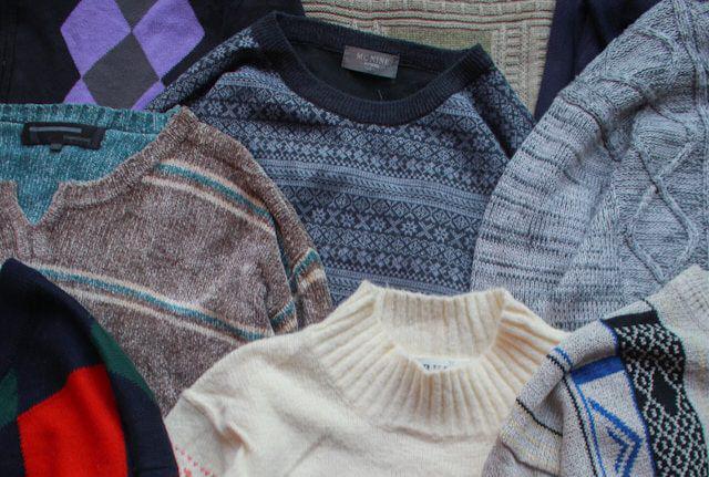 5 Jenis Model Sweater Rajut Pria yang Cocok Dikenakan Sehari-hari