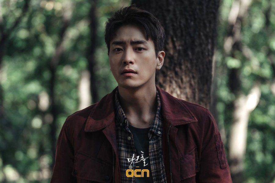 cuplikan peran Lee Joon Hyuk di drama Dark Hole (dok. OCN/Dark Hole)