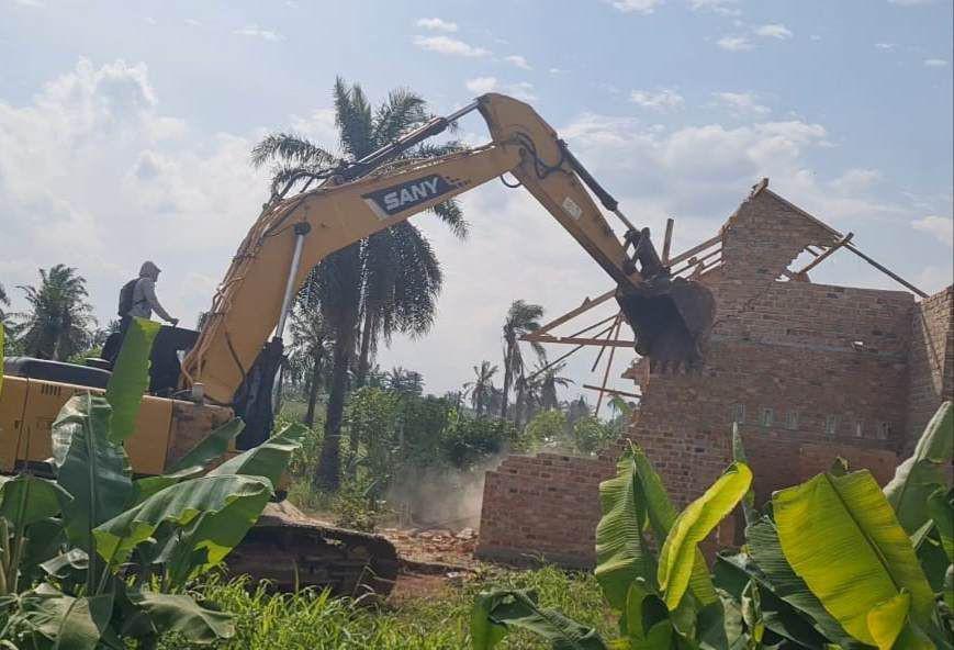 Eksekusi Lahan PTPN I Regional 7 oleh PN Kalianda Berlangsung Lancar