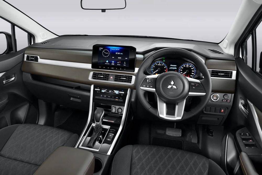 Interiornya modern (Mitsubishi)