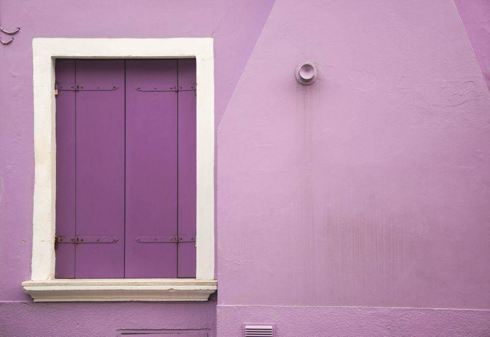 Ilsutrasi cat rumah warna mauve (Unsplash.com/Michel Catalisano)