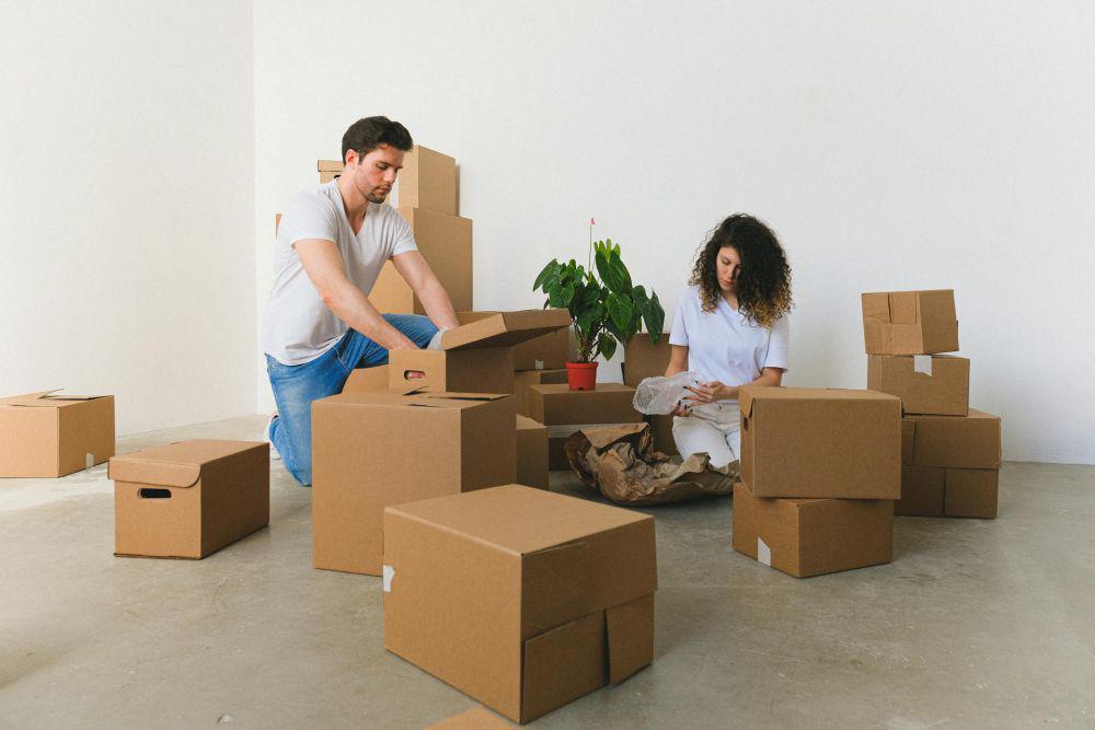 7 Hal yang Harus Disiapkan Saat Pindah Rumah di Musim Hujan