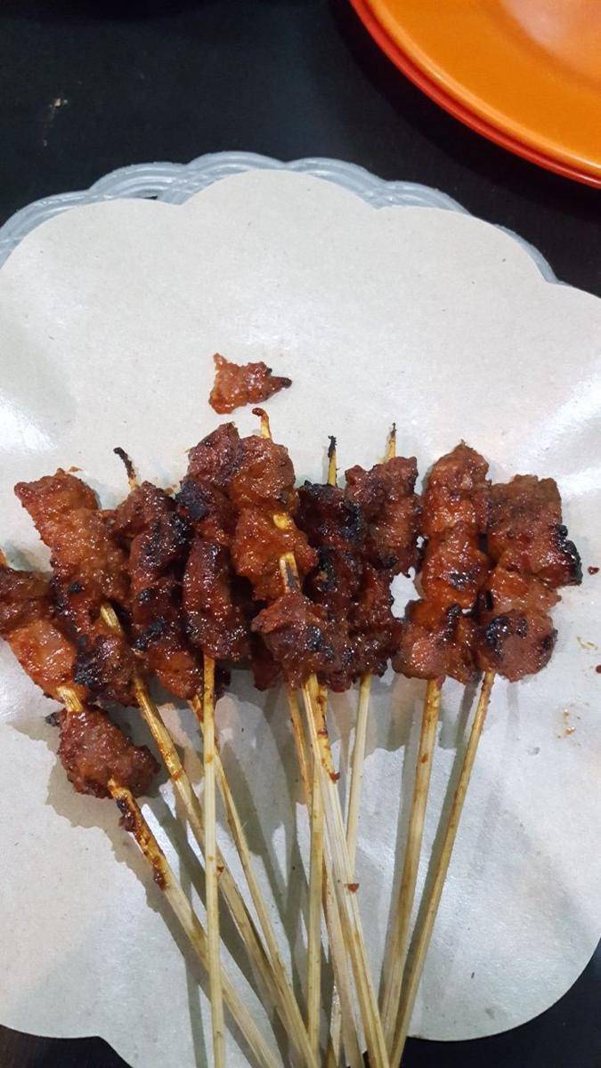 Sate Rembiga (https://id.pinterest.com/tegarbudif/)