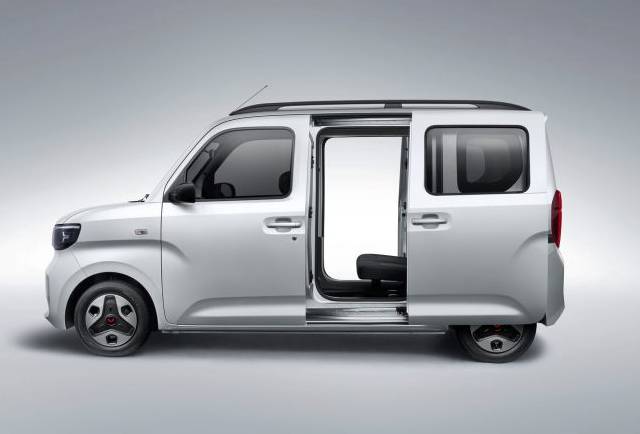 Mobil listrik Wuling Zhiguang EV (gmauthority.com)