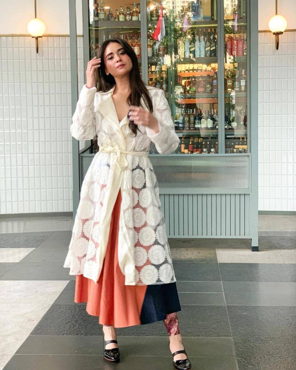 ide OOTD kondangan ala Ayushita (instagram.com/ayushita)