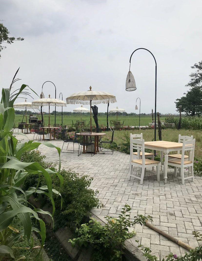 6 Tempat Makan Keluarga Bernuansa Alam di Jombang, Cozy Abis!