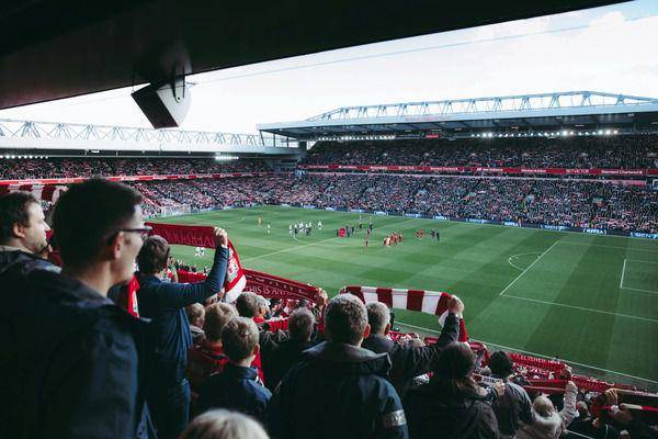 ilustrasi stadioin Anfield, Liverpool (pexels.com/TempelaBohle)