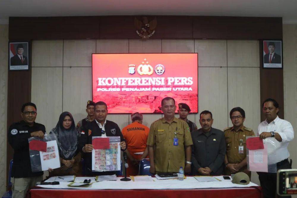 Polres Penajam Paser Utara (PPU) menggelar konferensi pers terkait kasus dugaan Tindak Pidana Perdagangan Orang (TPPO) yang melibatkan anak di bawah umur, November 2024 kemarin. (Dok. Polda Kaltim)