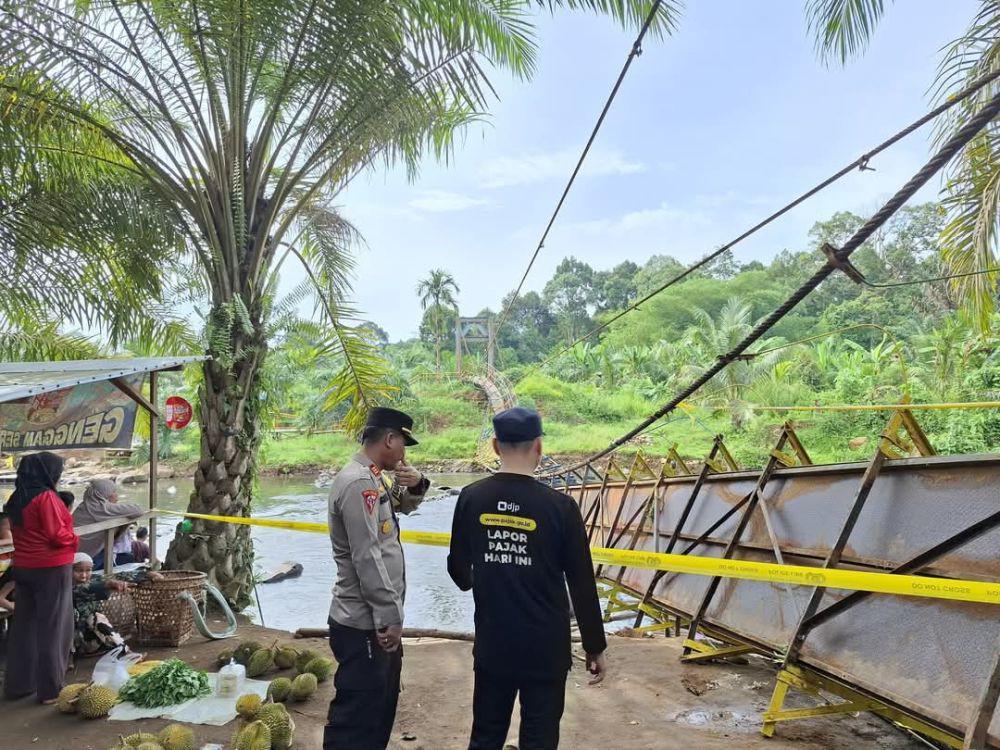 Polisi Periksa 4 Orang Terkait Jembatan Gantung Batu Pepeh Ambruk