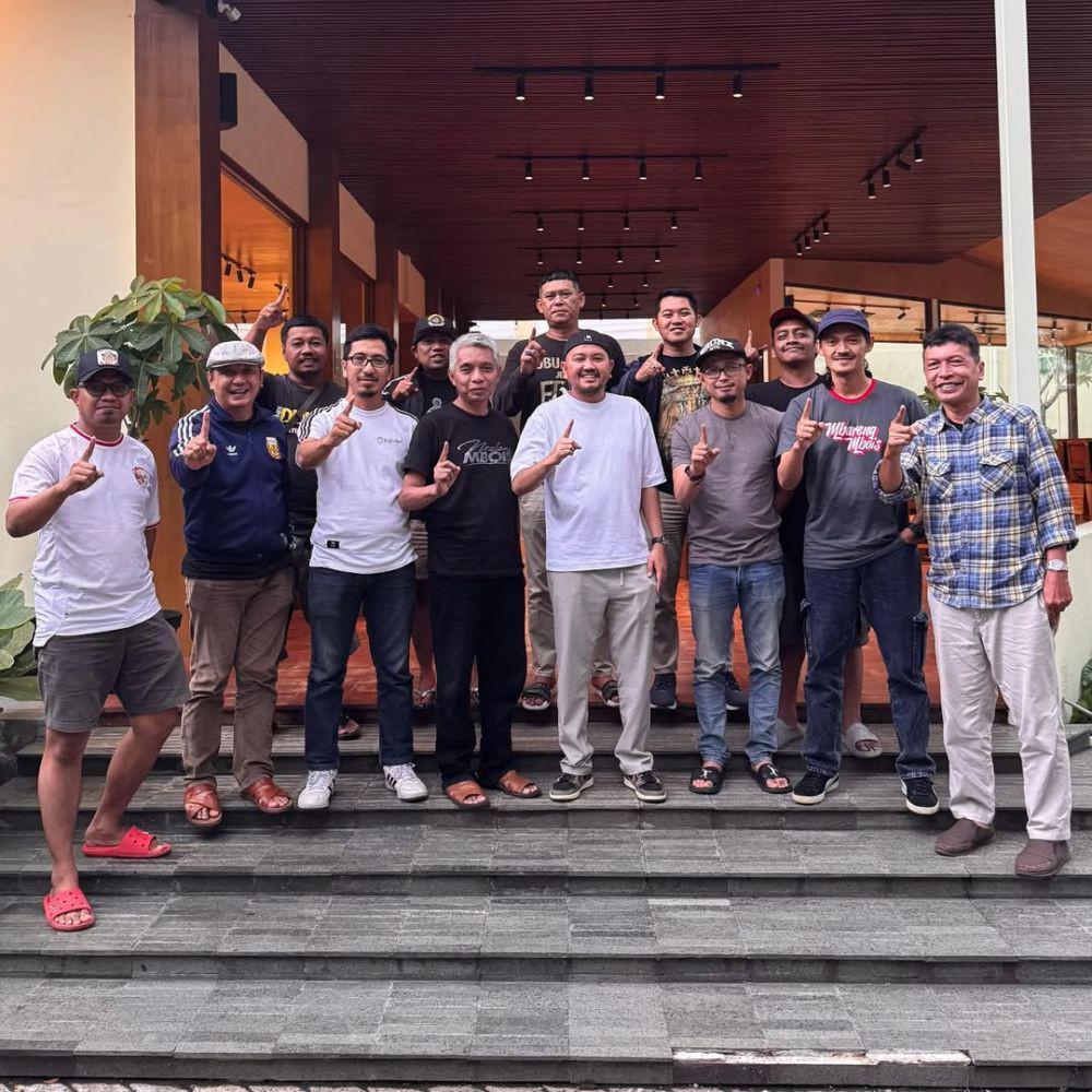 Dualisme Arema Kembali Memanas, Aremania Diminta Tahan Diri