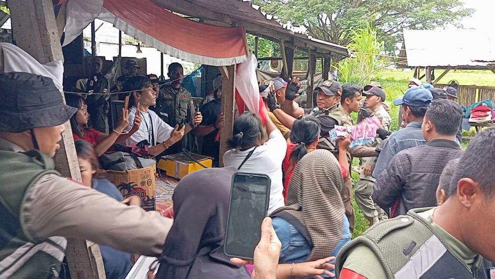 Penertiban Lapak Pedagang di Lapangan Umum Sakra Lotim Berakhir Ricuh