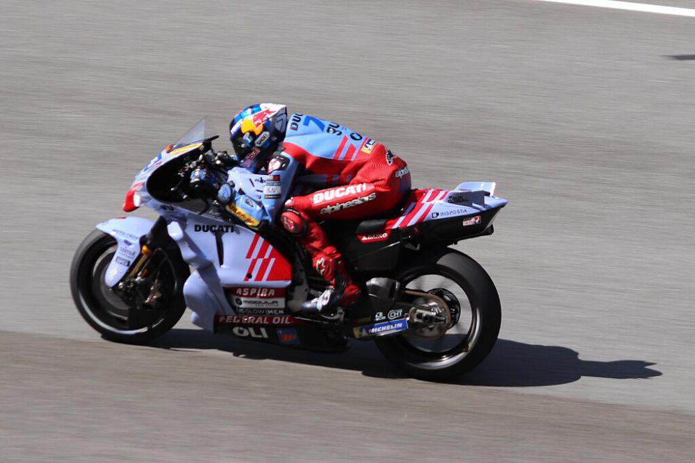 10 Hal Serbapertama dari MotoGP Spanyol 2025, Alex Marquez Kampiun