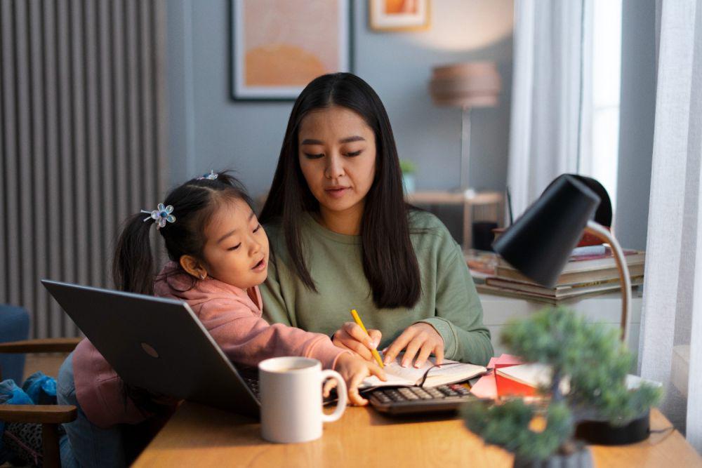 5 Tips Atasi Anak Malas Belajar di Rumah, Bantu Mereka Berubah!