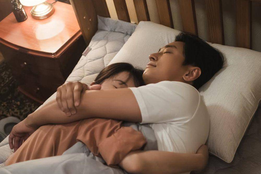 Ju Ji Hoon dan Jung Yu Mi dalam drama Korea Love Your Enemy. (instagram.com/tvn_drama)