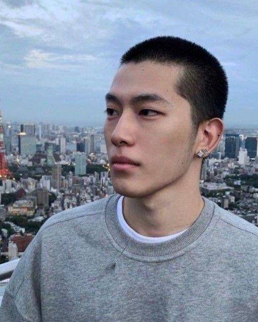 Model rambut buzz cut (pinterest.com)