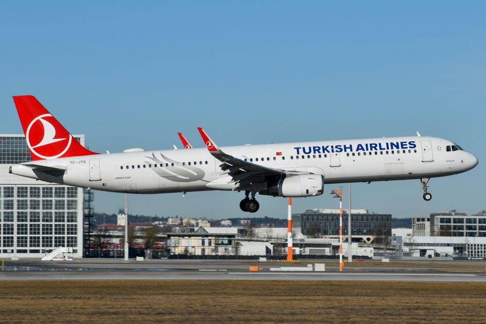 potret pesawat maskapai Turkish Airlines (unsplash.com/dsyphers)