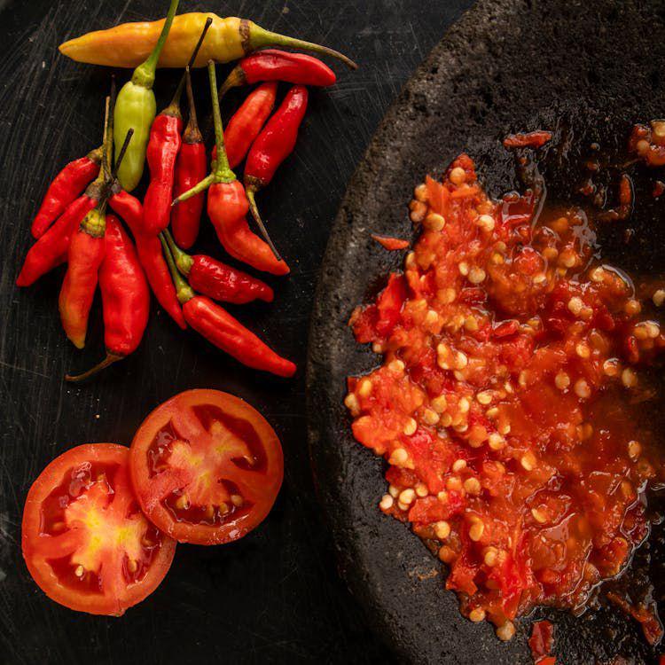 Resep Rahasia Sambal Tempong Khas Banyuwangi, Pedas dan Segar