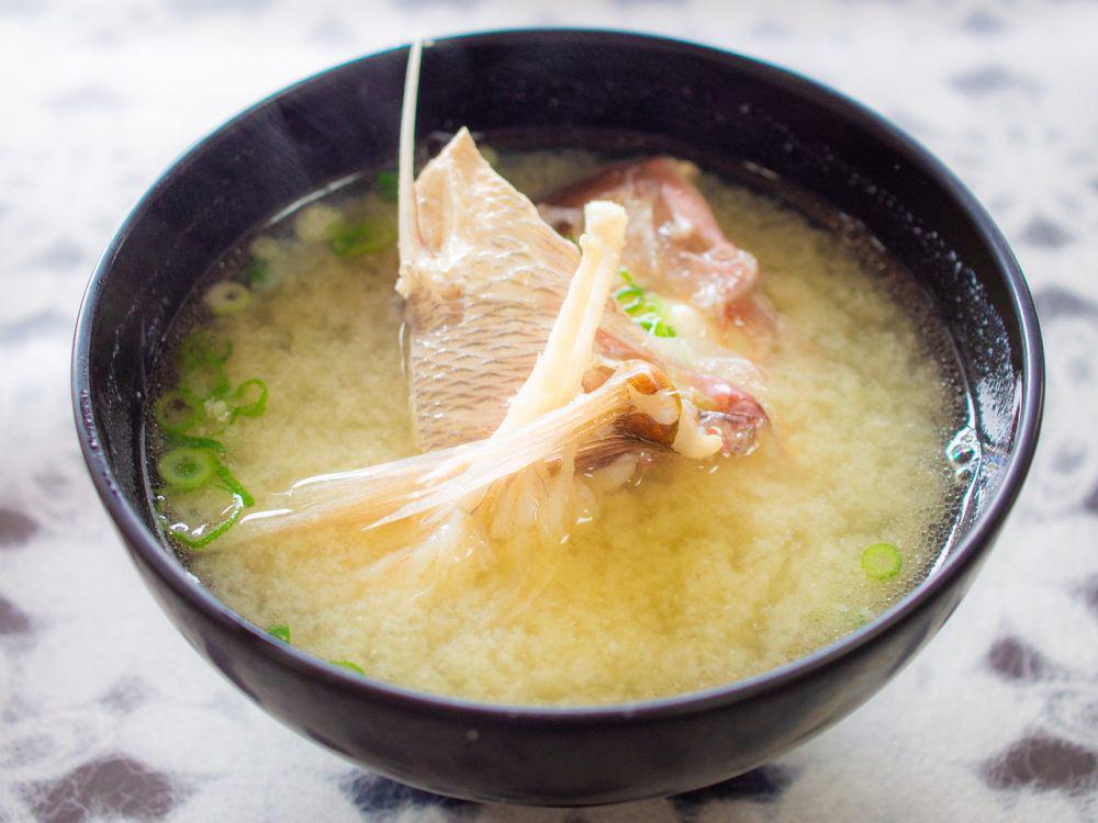 5 Tips Membuat Kaldu Tulang Salmon yang Refreshing