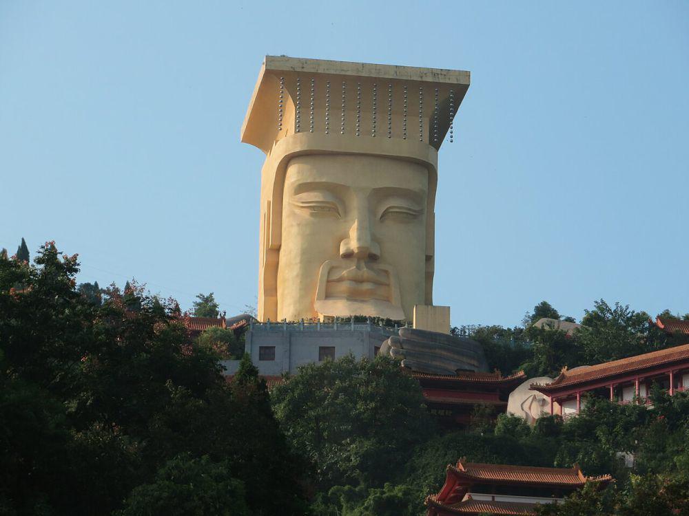 Fengdu Ghost City (commons.m.wikimedia.org/Jpbowen)