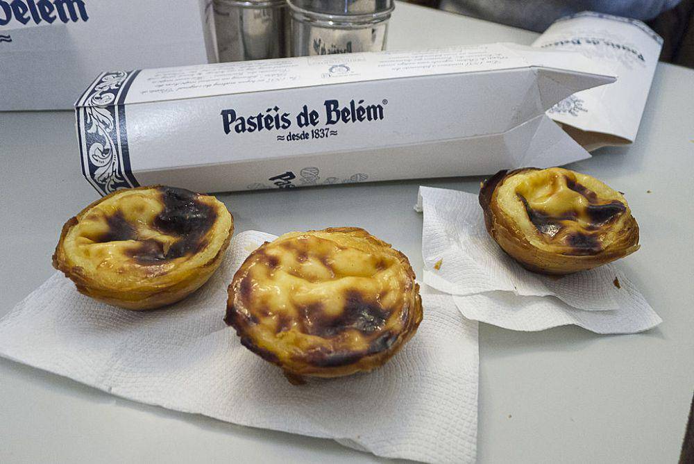 ilustrasi pastel de belem (commons.wikimedia.org/Portugal-Lisboa-Pastel de Belem-P1250305)