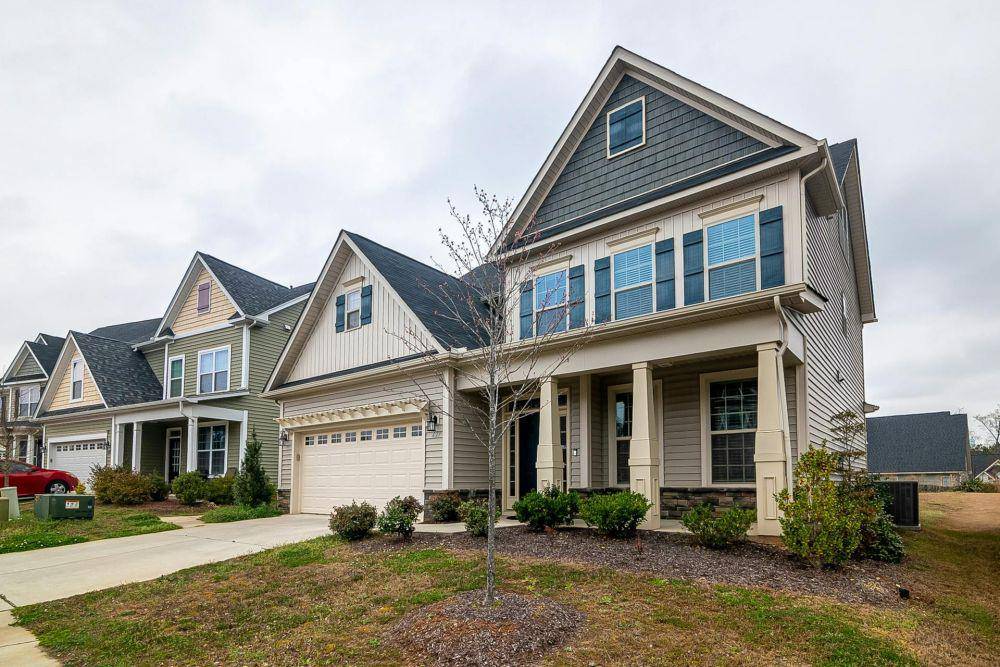 Rumah hook. (Pexels.com/Curtis Adams)