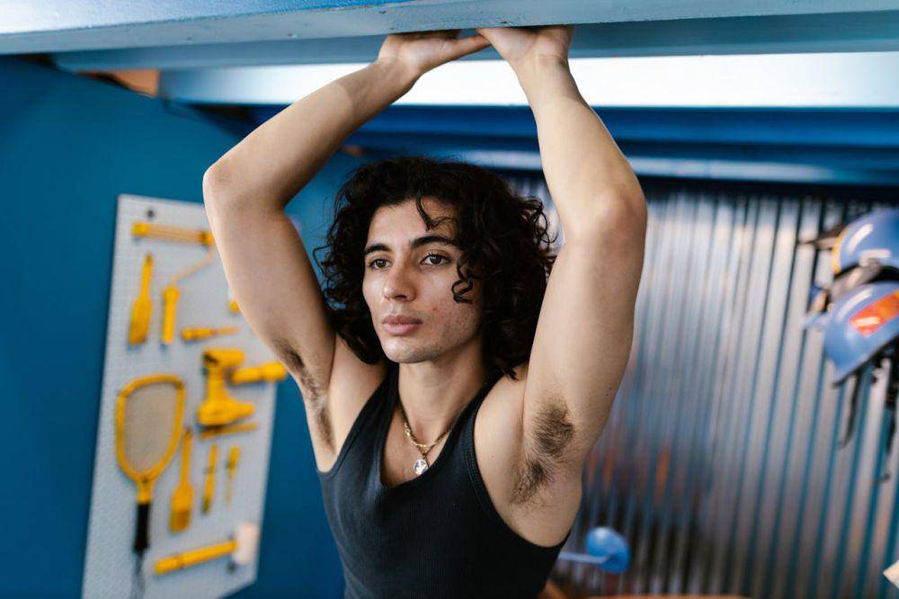 ilustrasi deodoran roll on (pexels.com/RDNE Stock project)