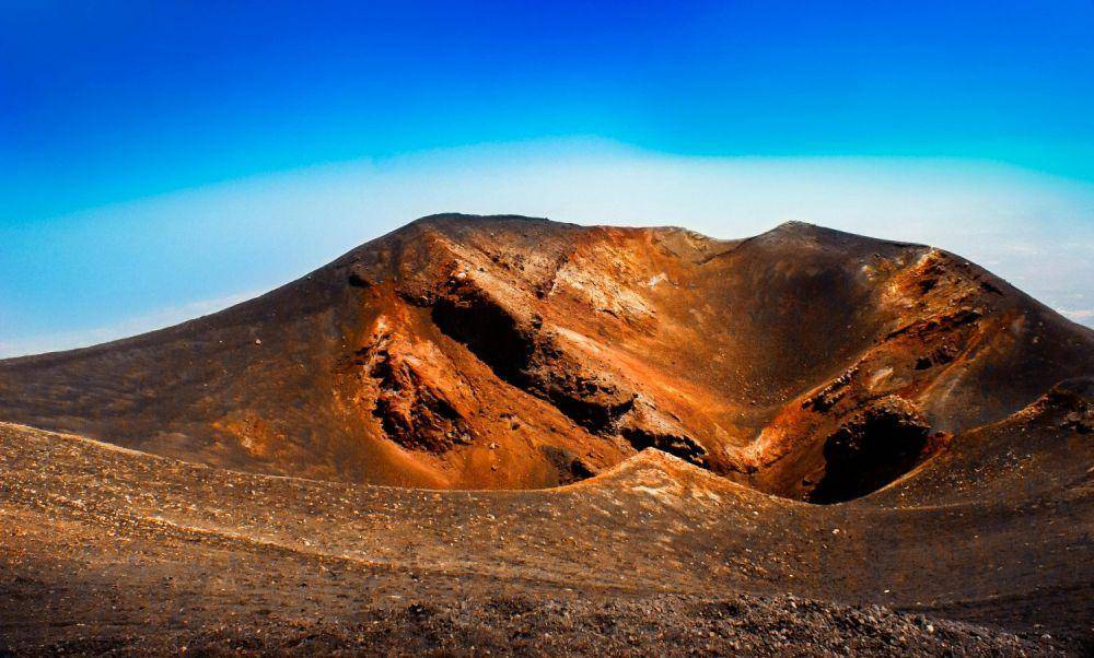 Ilustrasi gunung Etna (pexels.com/Reto Scheiwiller)