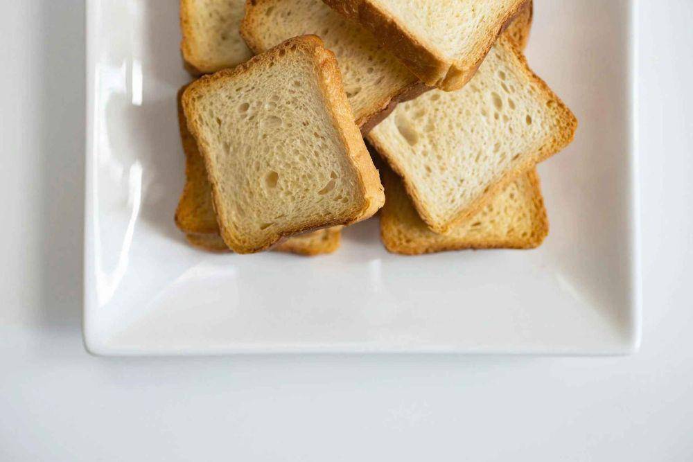 Ilustrasi Roti Tawar (https://www.pexels.com/id-id/@ellis/)