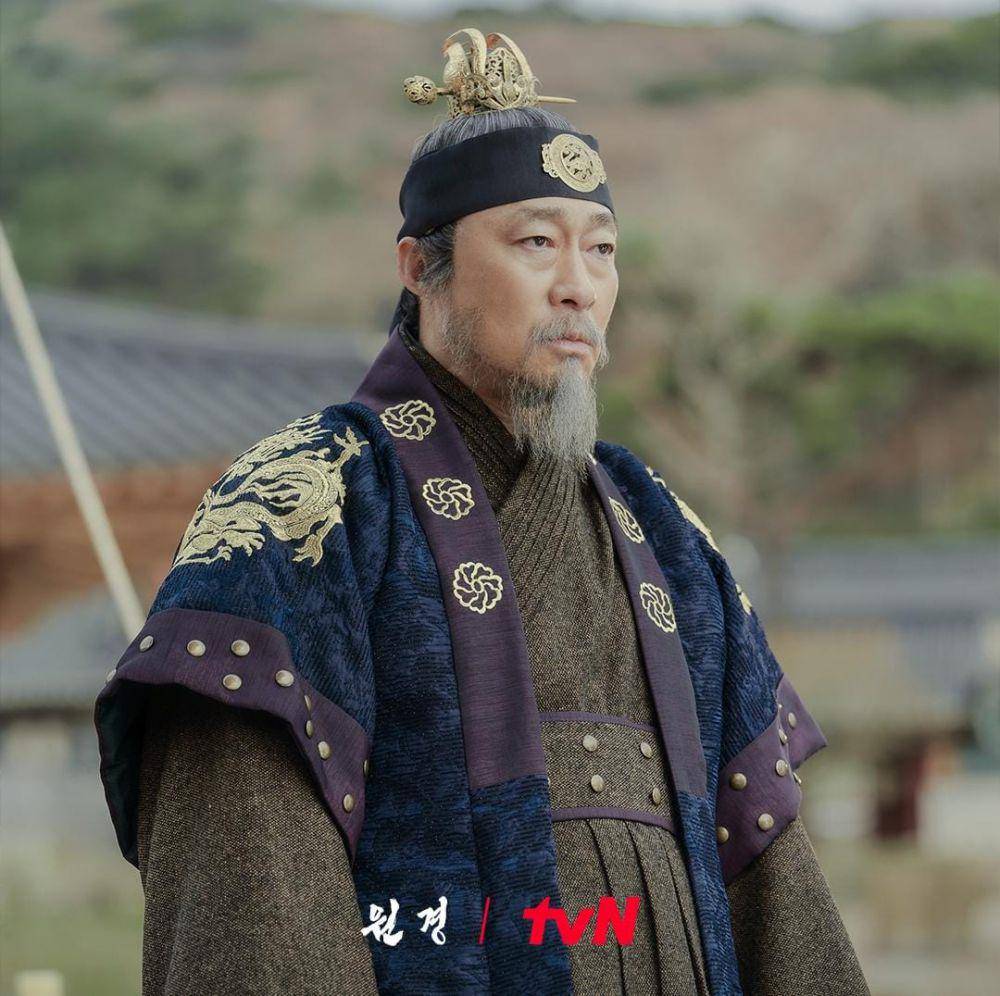 Lee Sung Min di drama The Queen Who Crowns (instagram.com/tvn_drama)