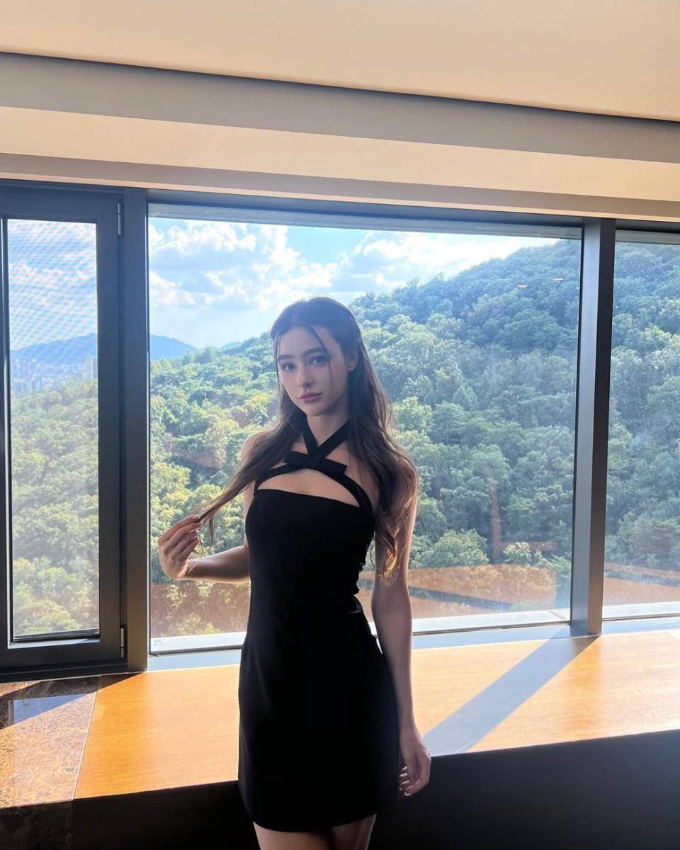 Inspirasi outfti ala Dasha Taran (instagram.com/taaarannn)