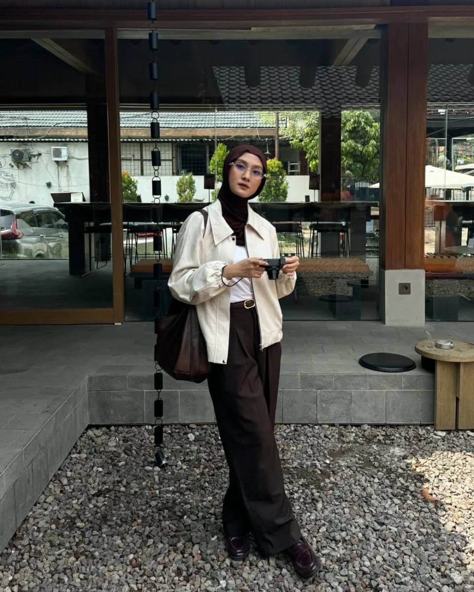 inspirasi low-key outffit nan trendi ala influencer (instagram.com/inasrana)
