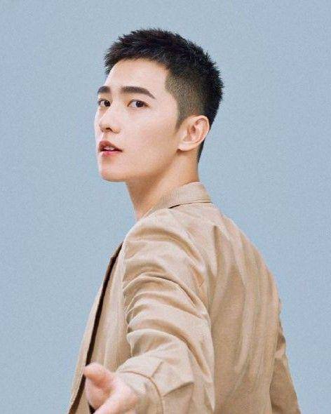 Model rambut undercut (pinterest.com)