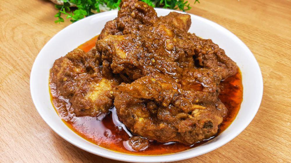 Resep Ayam Bumbu Kecap Pedas yang Bikin Makan Tambah Lahap