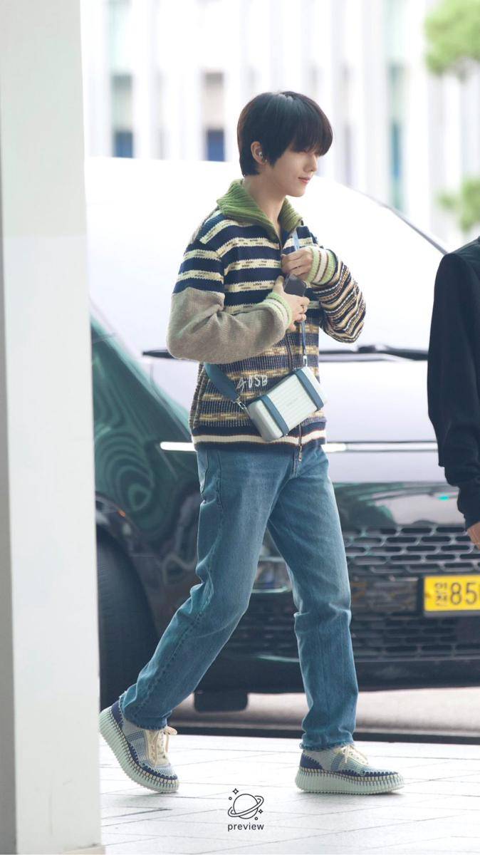 Jisung NCT (x.com/microcosmJS25)