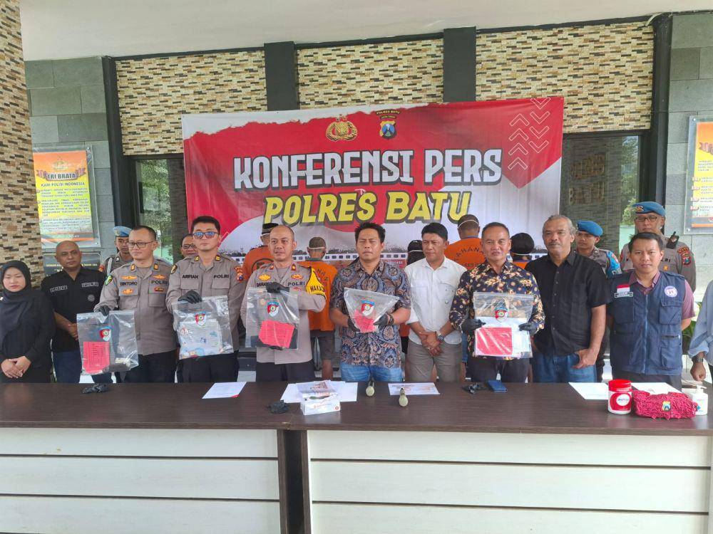Konferensi pers kasus jual beli anak di Kota Batu. (IDN Times/Rizal Adhi Pratama)