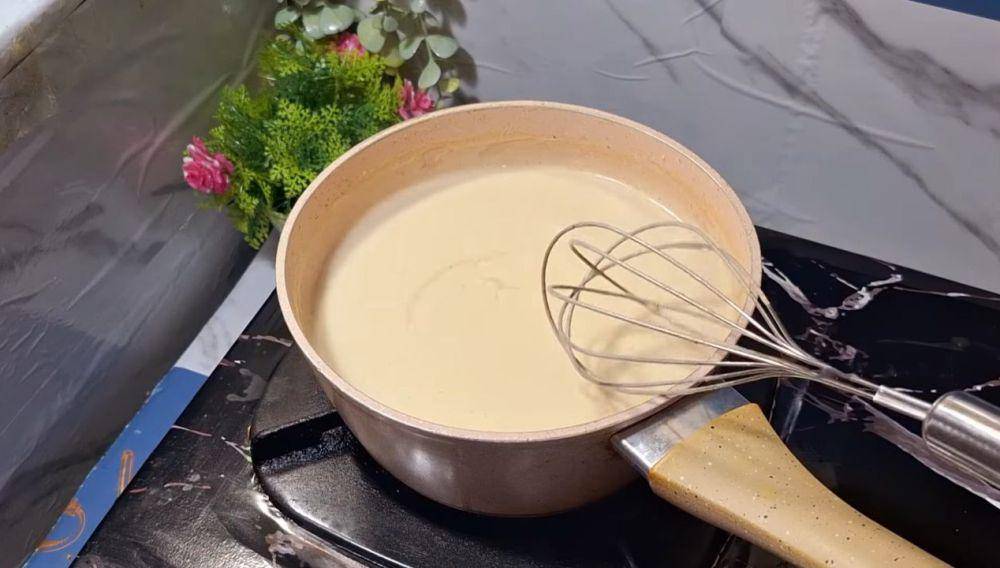 ilustrasi memasak bahan puding cappucino (YouTube.com/Dapur Amma Hanun)