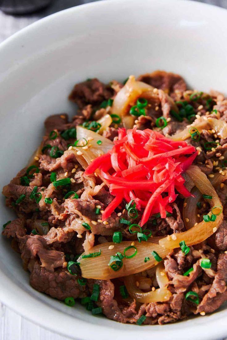 Ilustrasi Beef Gyudon (https://id.pinterest.com/norecipes/)