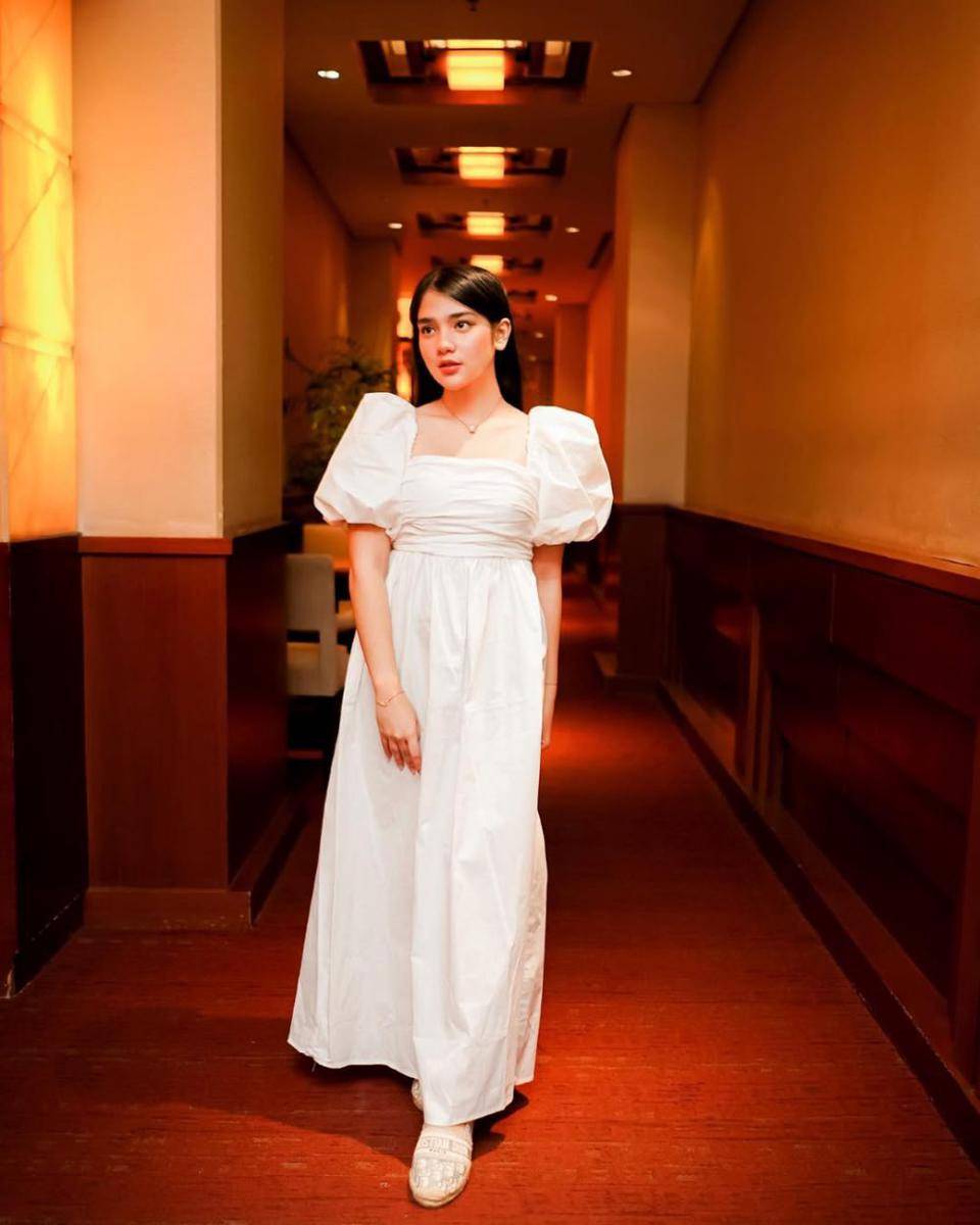 OOTD kondangan Davina Karamoy (instagram.com/davinaakaramoy)