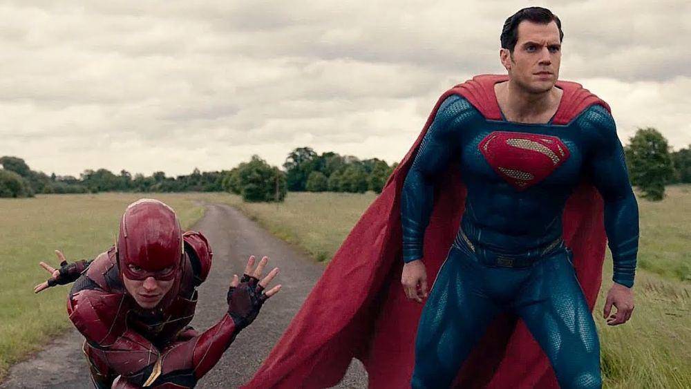 Superman vs The Flash, Siapakah Yang Lebih Cepat? Ini Pembahasannya!